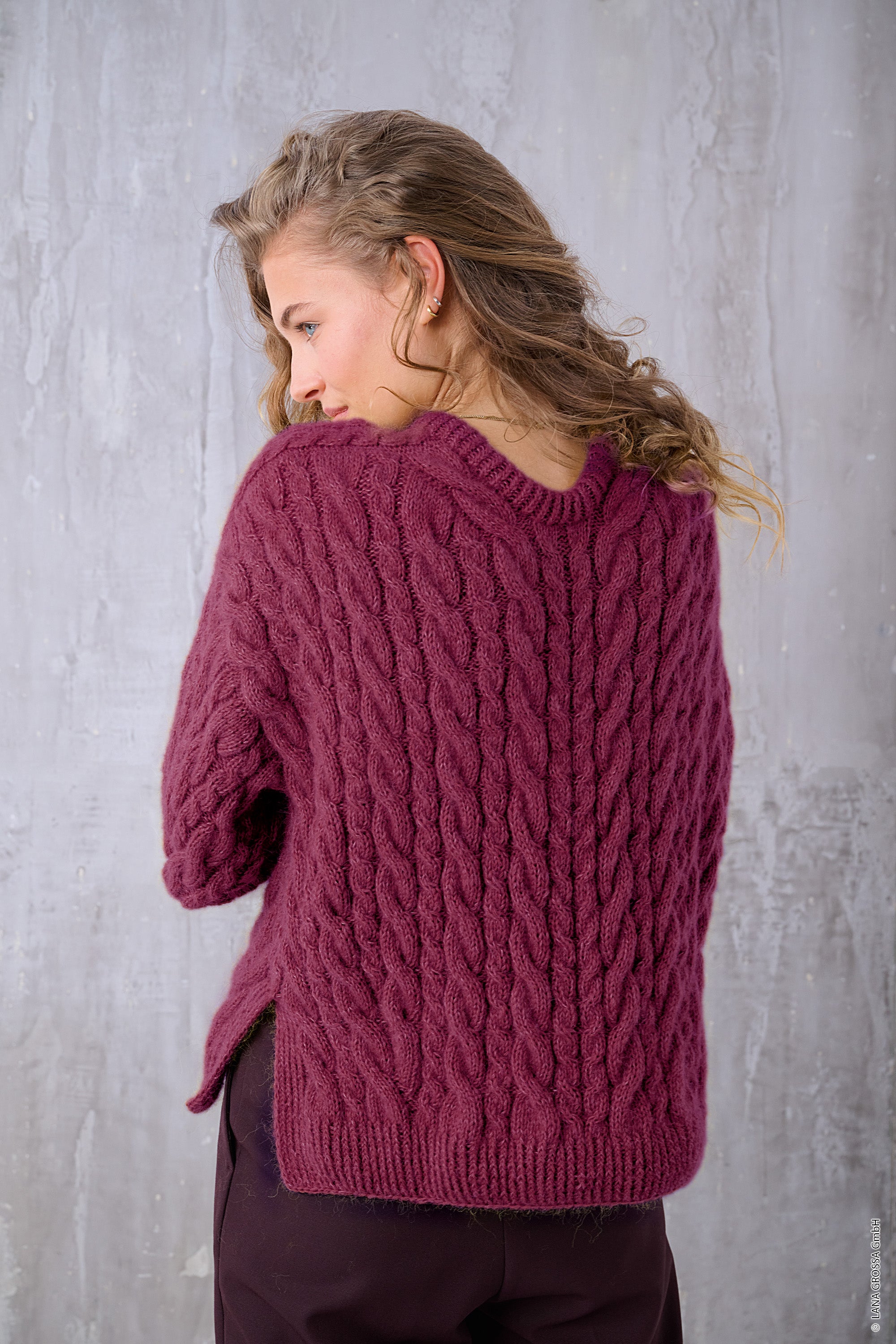COZY CABLE SWEATER - Beloved 5