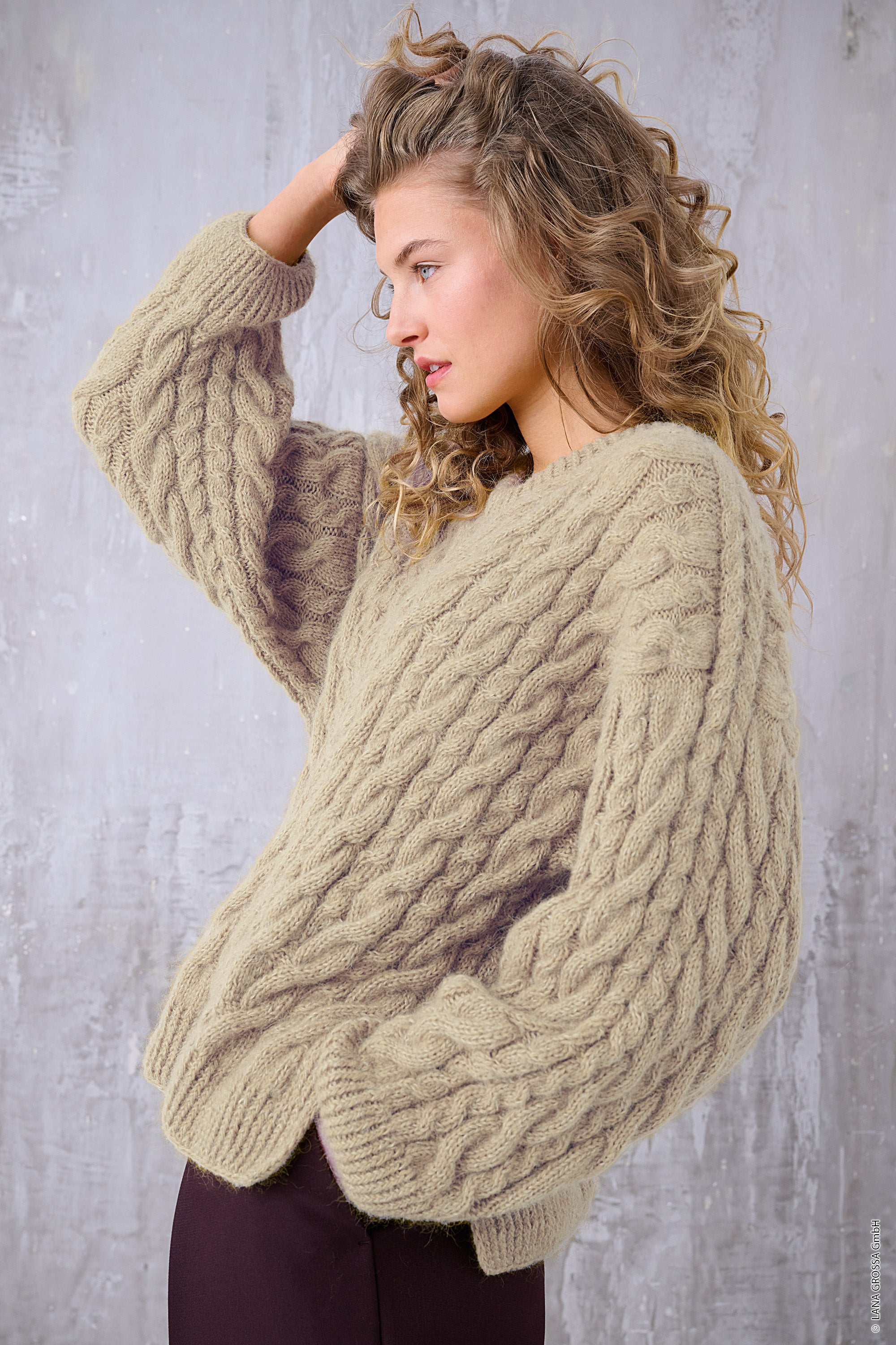 COZY CABLE SWEATER - Beloved 5