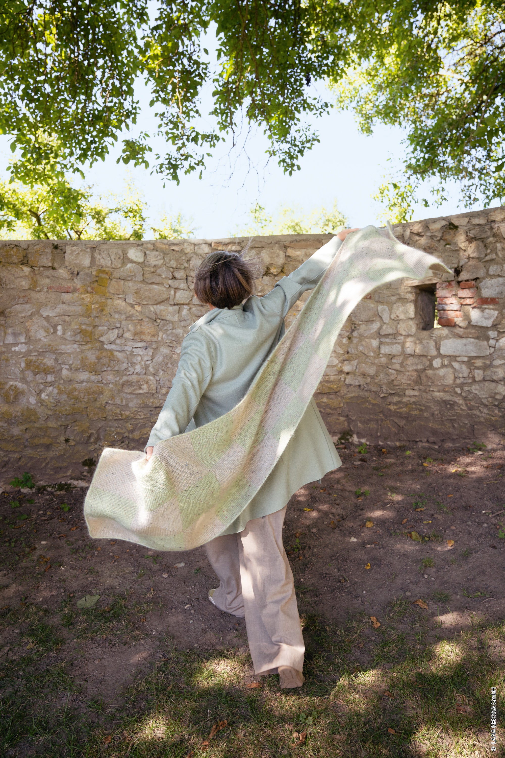 CARA STOLA/PONCHO - Beloved Knits No. 10