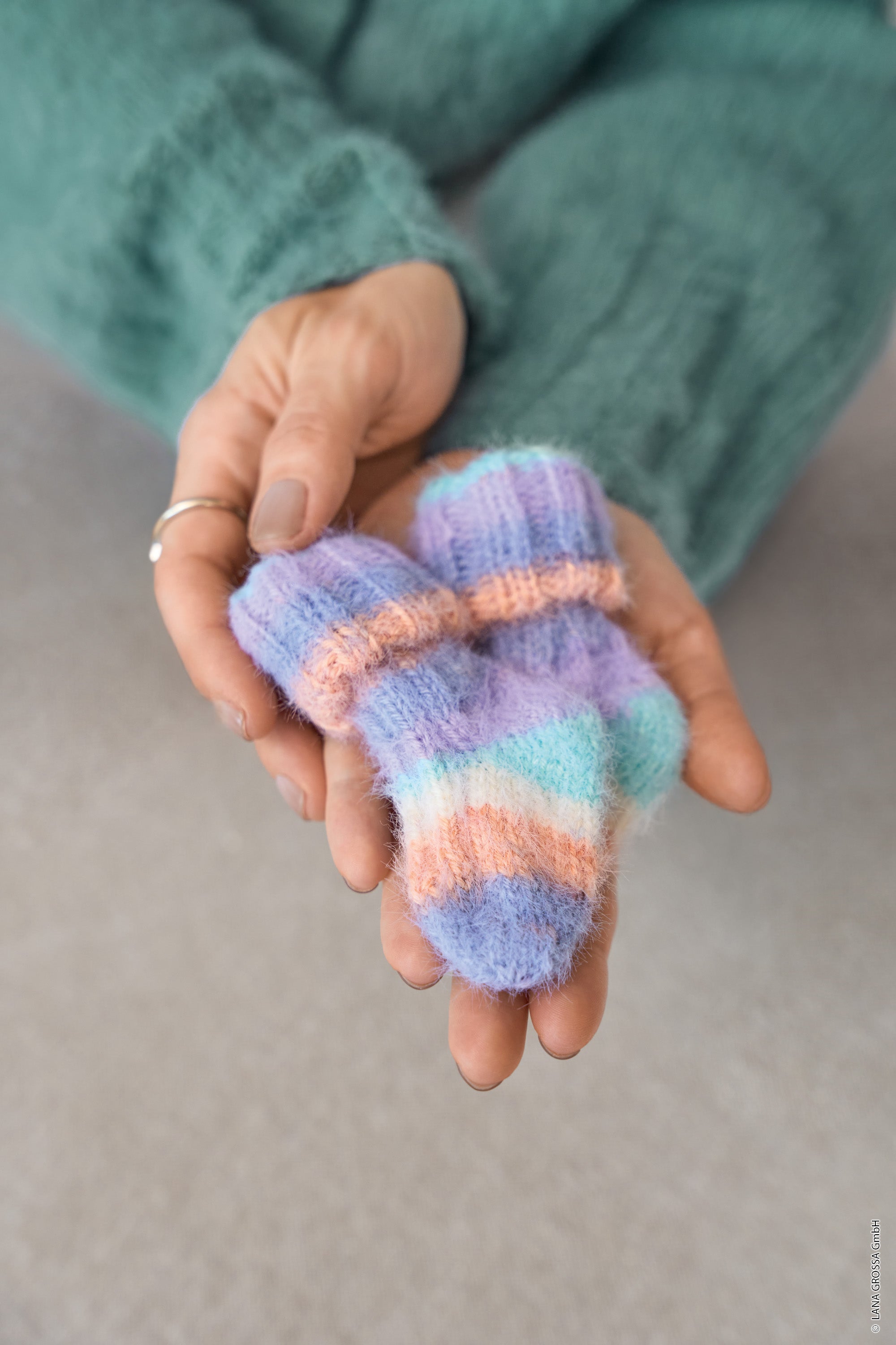 Cosy Socks & More Booklet